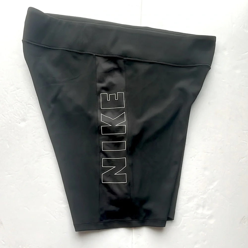 NIKE Sportswear Air Bike Shorts Plus Size 3X NWOT - Picture 10 of 11